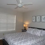 Entire - Beautiful Townhouse In Tally Near Everything!