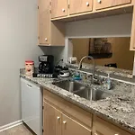 Entire - Beautiful Townhouse In Tally Near Everything!