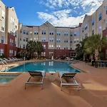 Beautiful Apartment With Pool And Spa