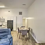 Quaint Tallahassee Townhome About 2 Mi To Fsu!