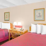 Days Inn By Wyndham Tallahassee University Center