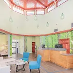 Seven Hills Suites I-10