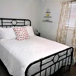 Best Location Quiet Cottage Pets