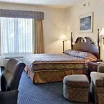 Wingate By Wyndham Tallahassee / Fsu