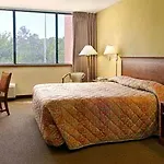 Days Inn & Suites Tallahassee Conference Center I-10 Hotel