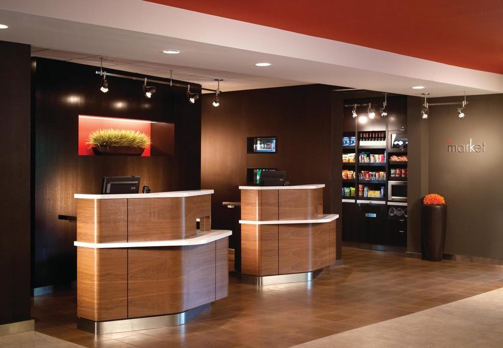 Courtyard By Marriott Downtown/capital 3*