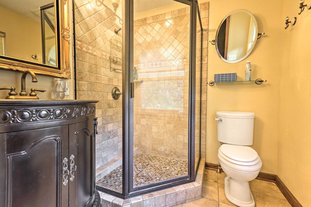 Charming Family Hideaway 5 Mi To Fsu! Holiday home Tallahassee