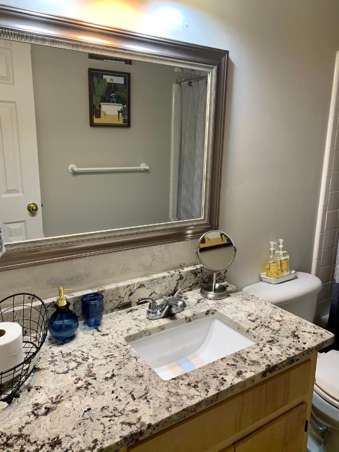 Holiday home Entire - Beautiful Townhouse In Tally Near Everything!