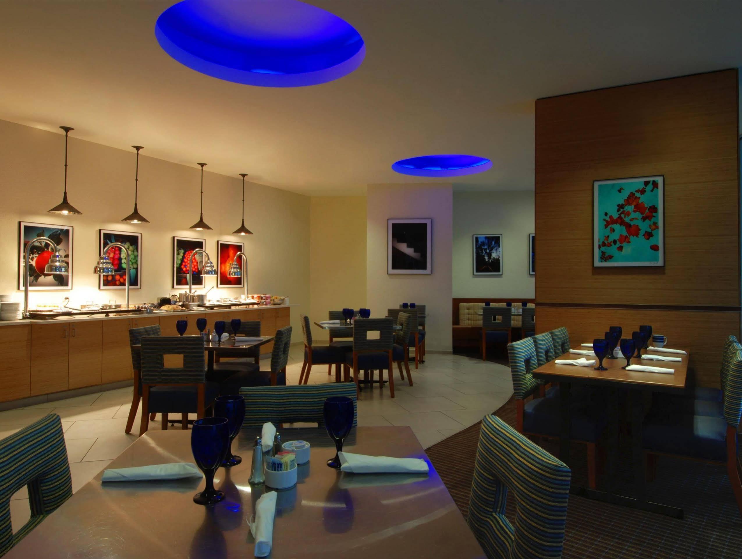 Four Points By Sheraton Downtown