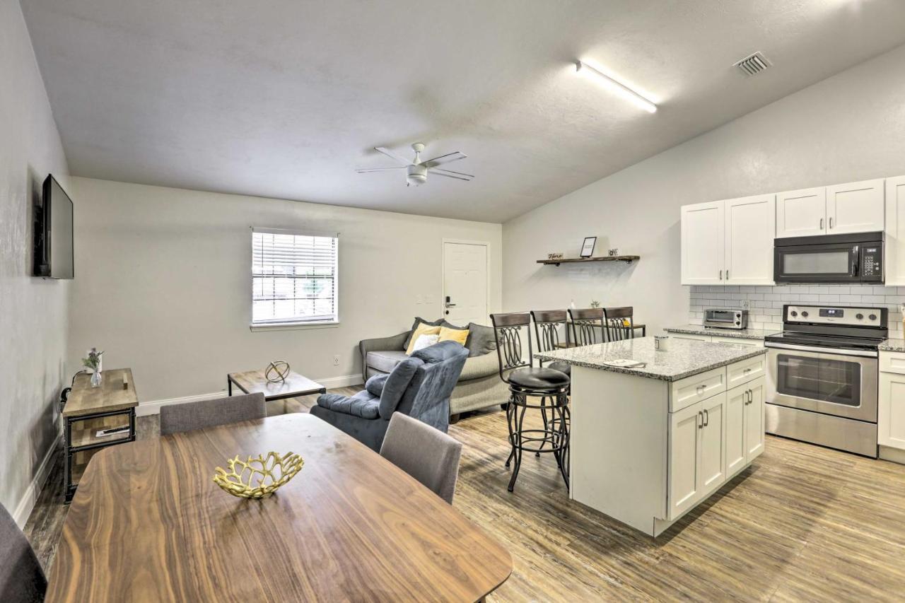 Quaint Townhome About 2 Mi To Fsu! Holiday home