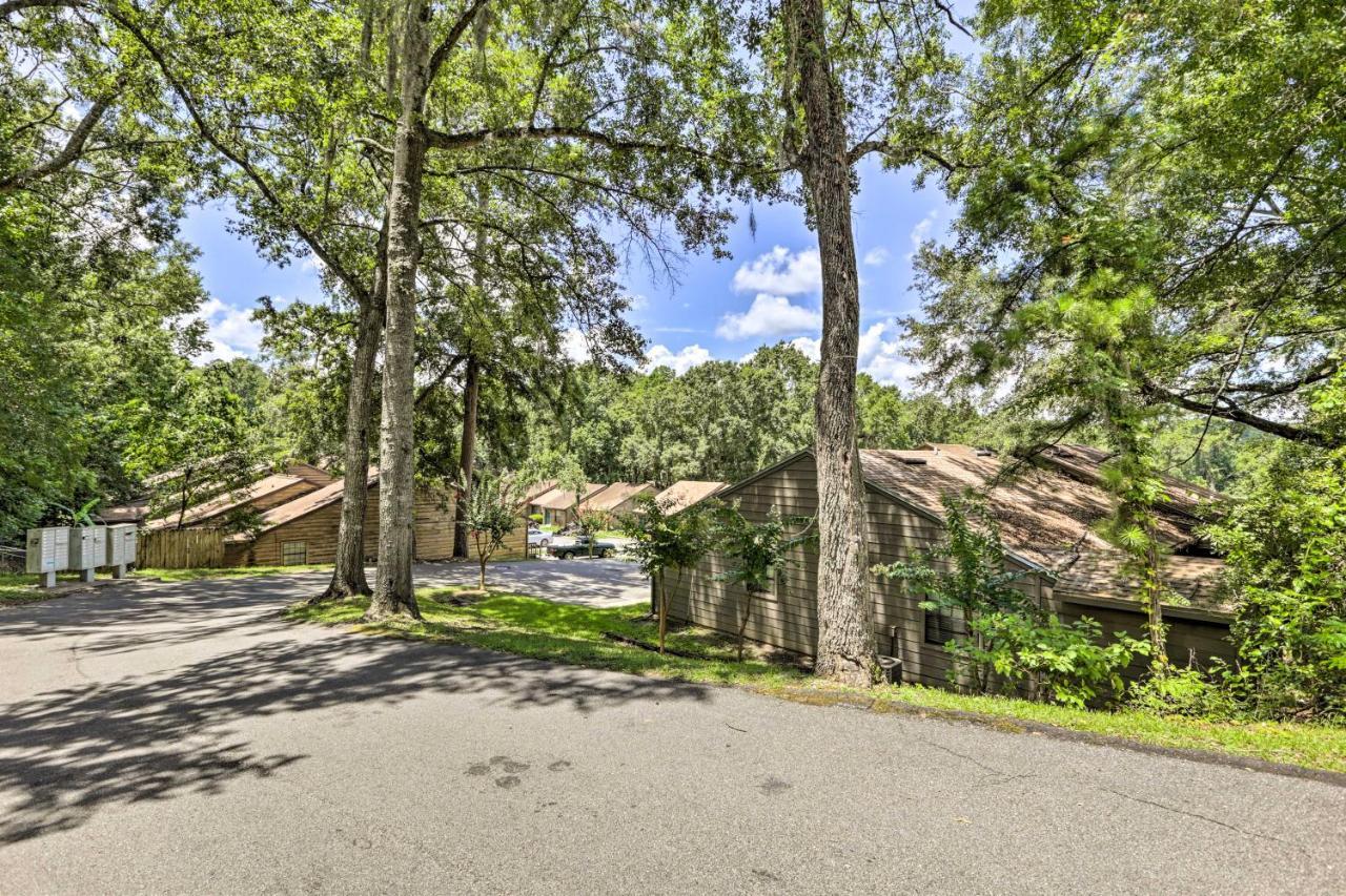 Quaint Townhome About 2 Mi To Fsu! Holiday home