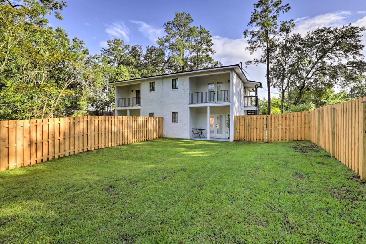 Apartment Cozy With Spacious Yard!