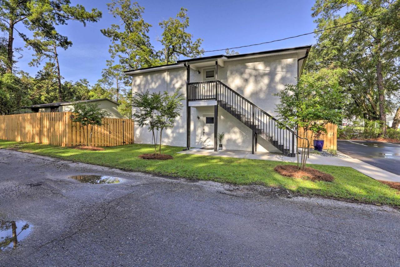 Cozy With Spacious Yard!
