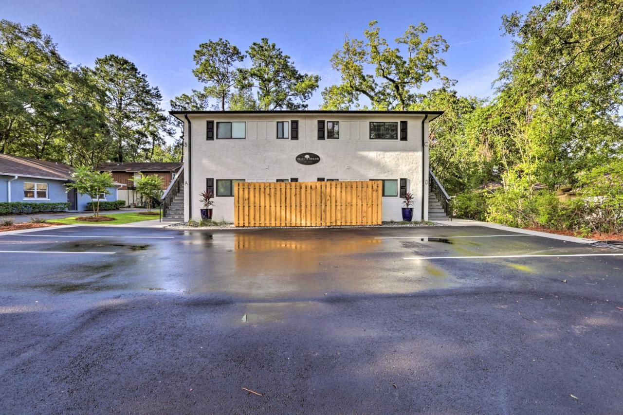 Apartment Cozy With Spacious Yard!