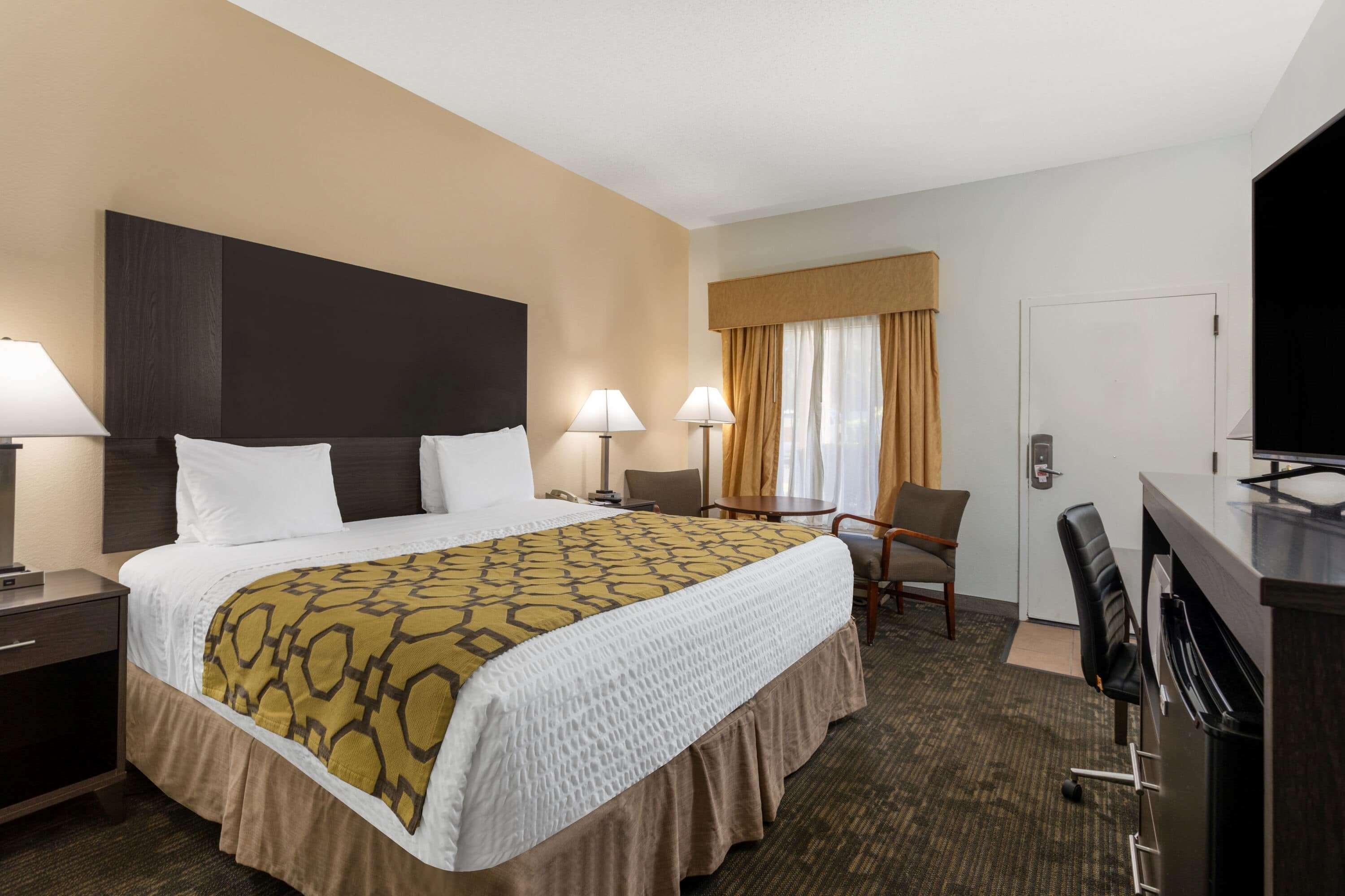 Baymont By Wyndham Tallahassee