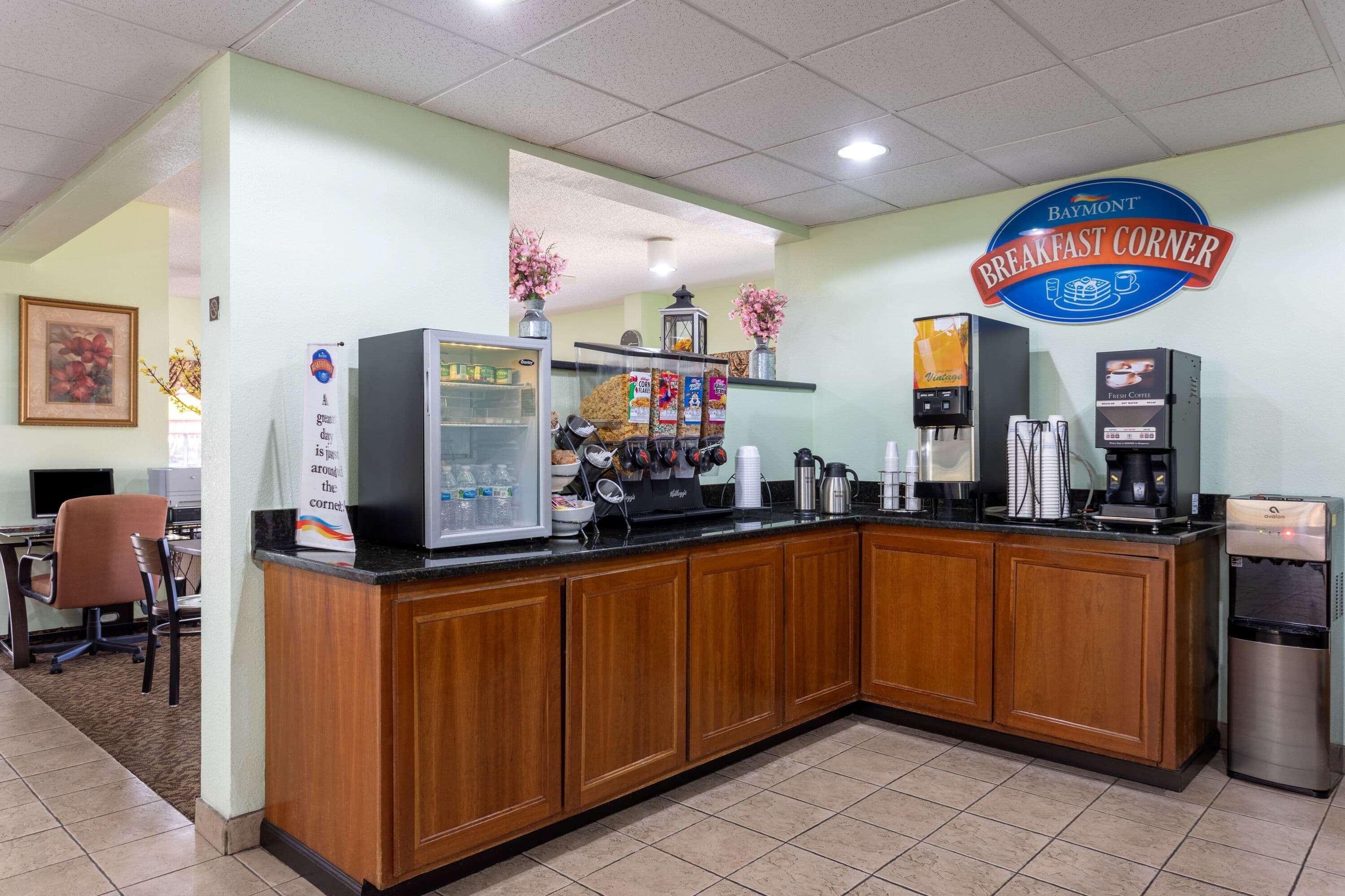 Baymont By Wyndham Tallahassee