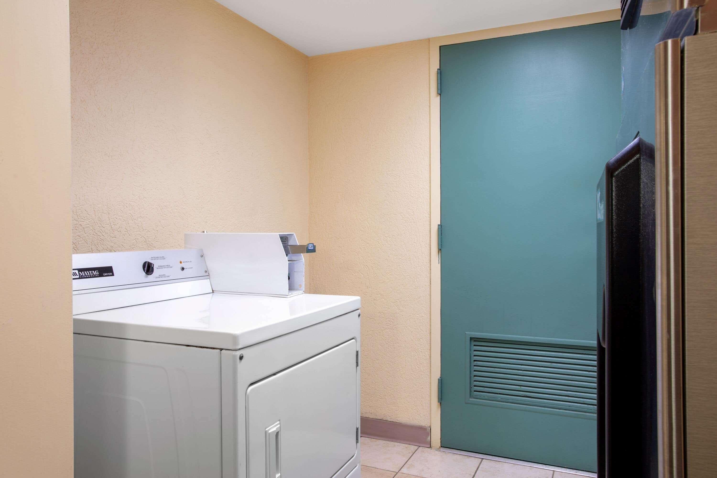 Hotel Baymont By Wyndham Tallahassee