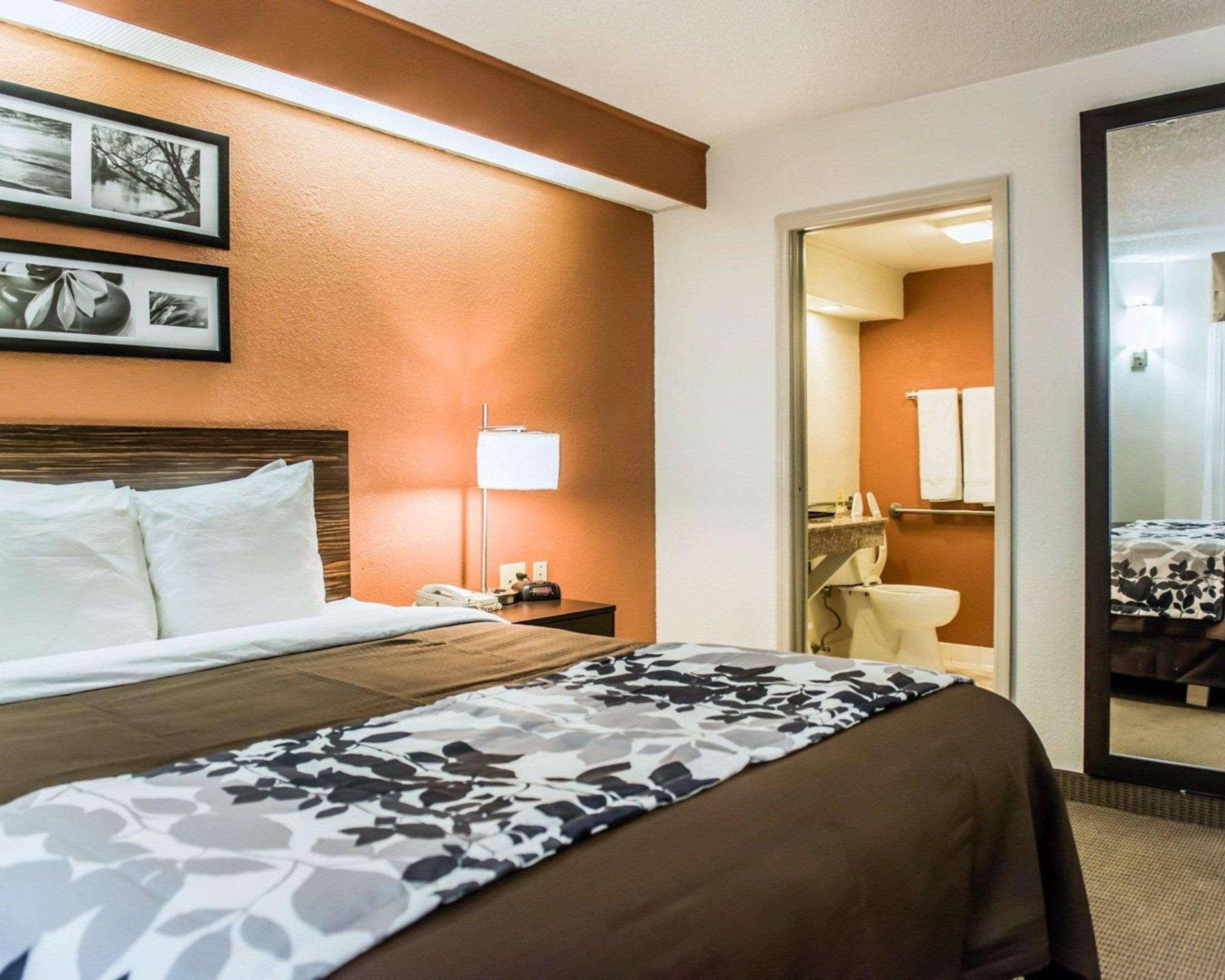 Bob - Boutique On Budget Inn Tallahassee