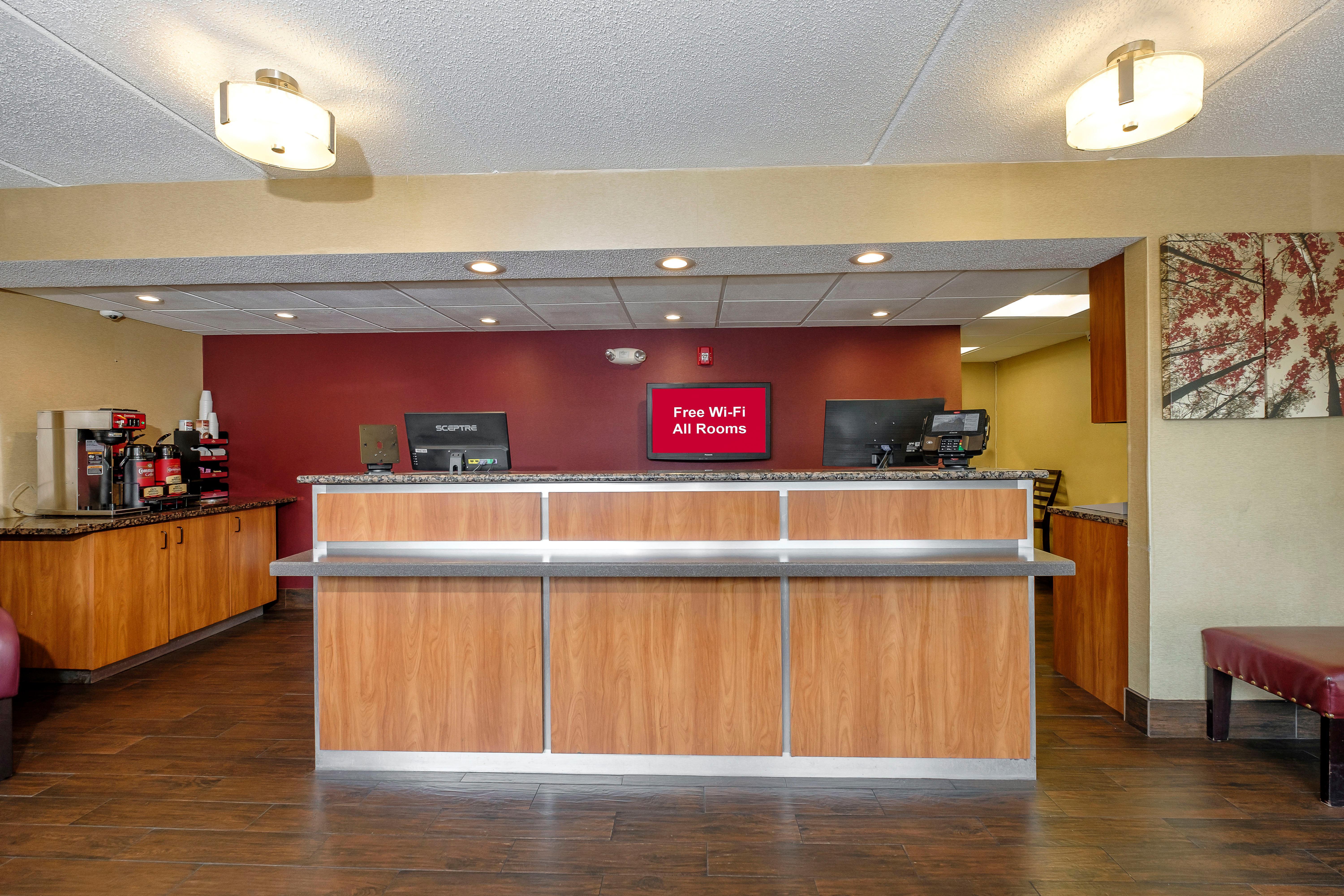 Red Roof - Motel 2*
