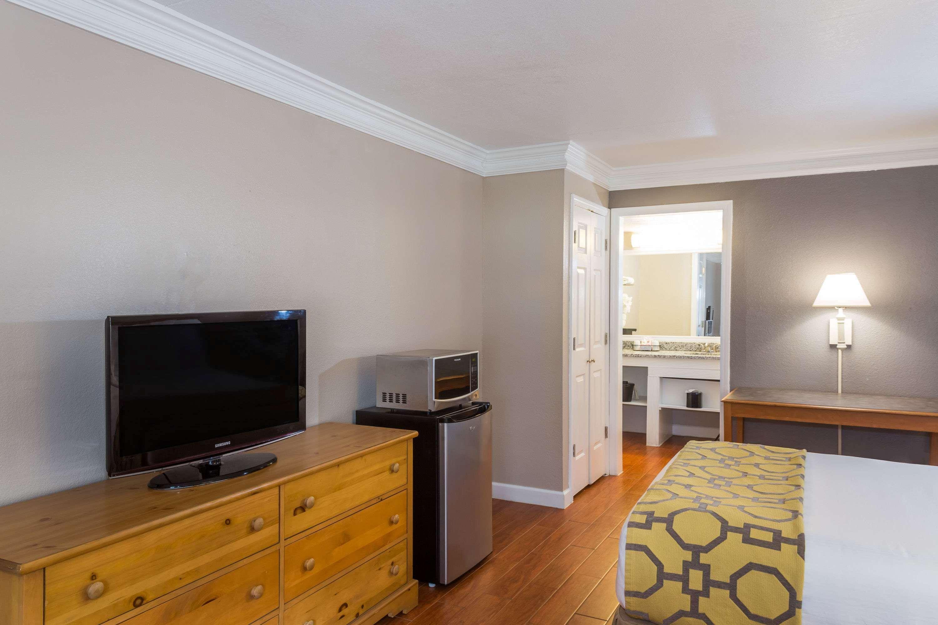 Hotel Casa Bella & Extended Tallahassee
