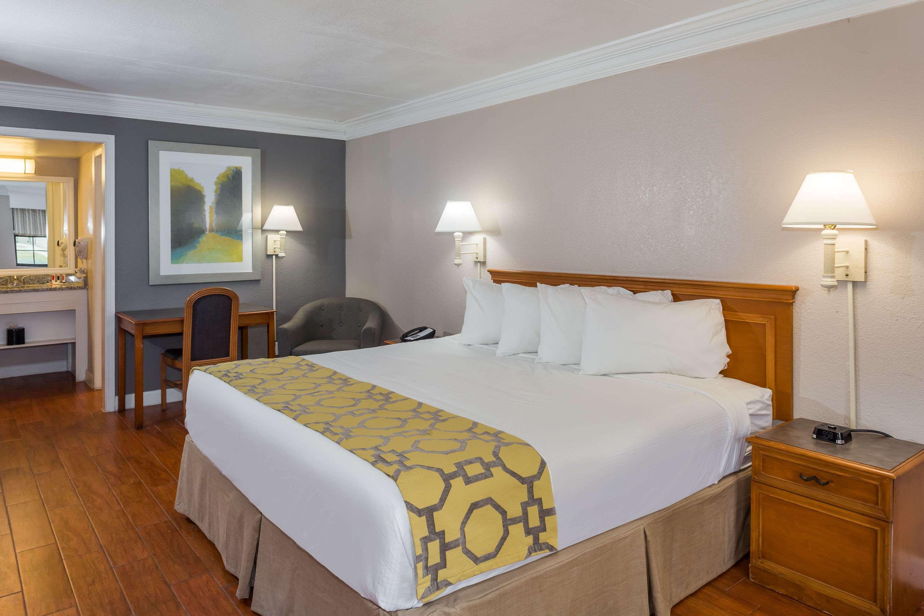 Casa Bella & Extended Hotel 2*