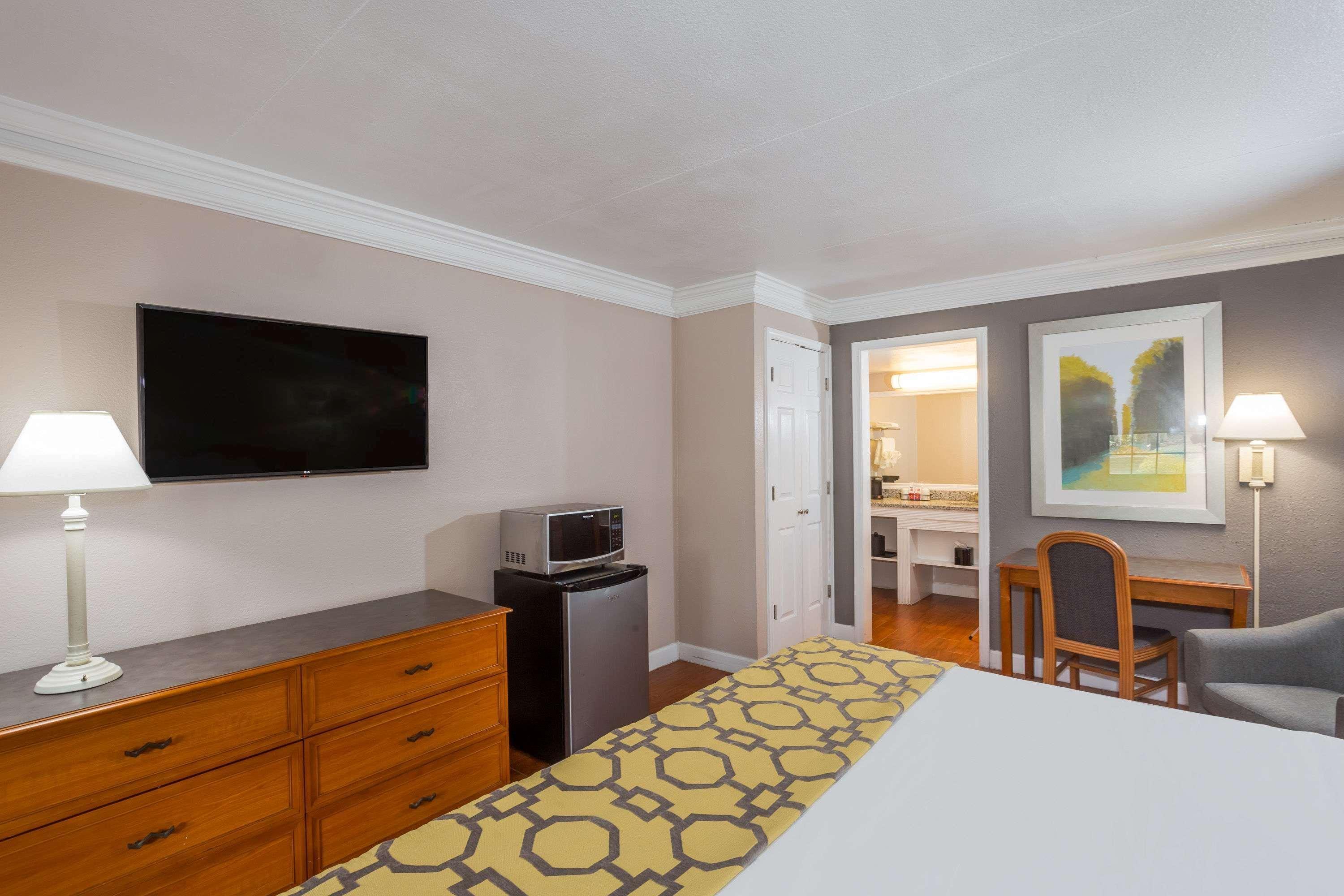 Casa Bella & Extended Hotel 2*