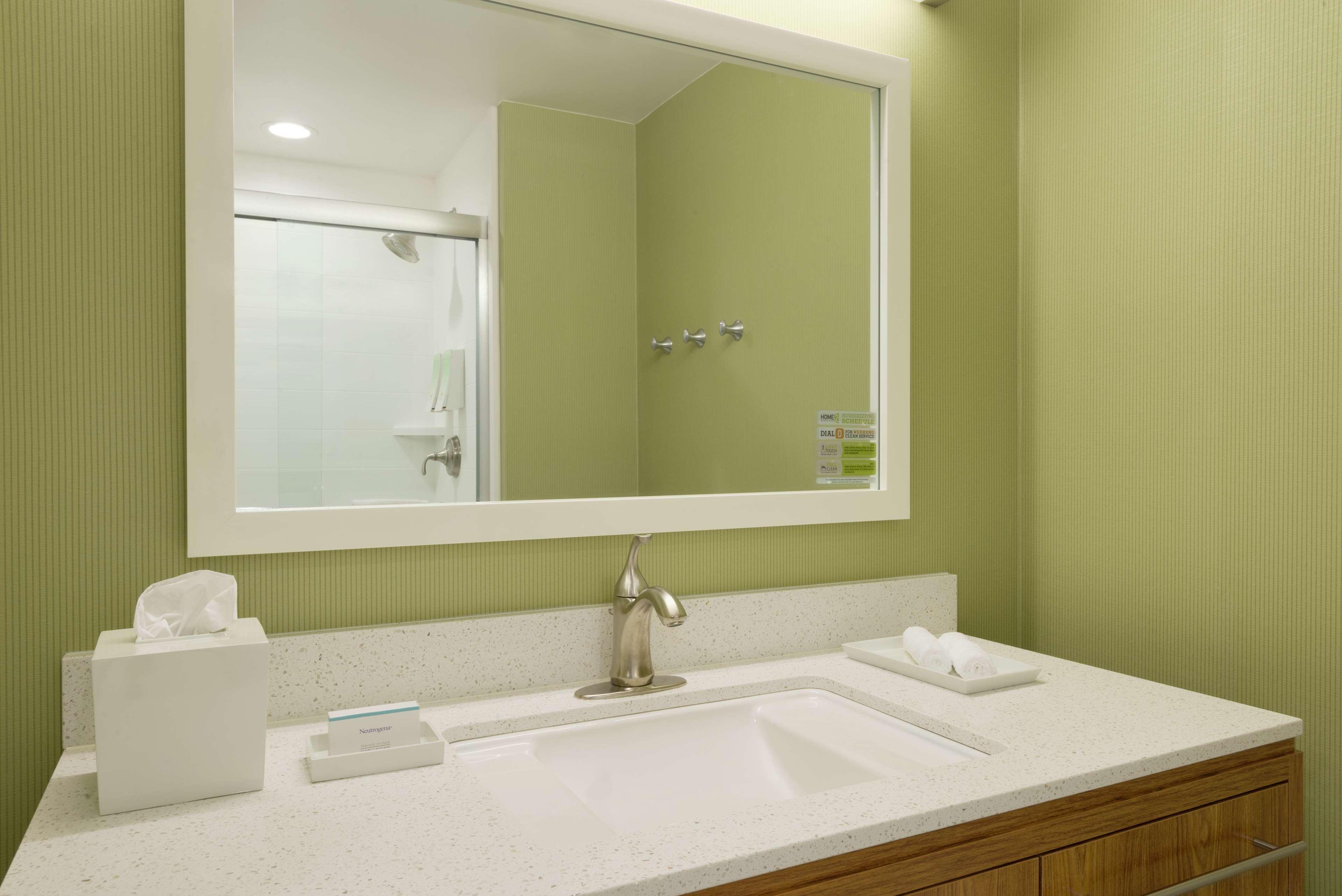 Home2 By Hilton State Capitol Hotel 3*