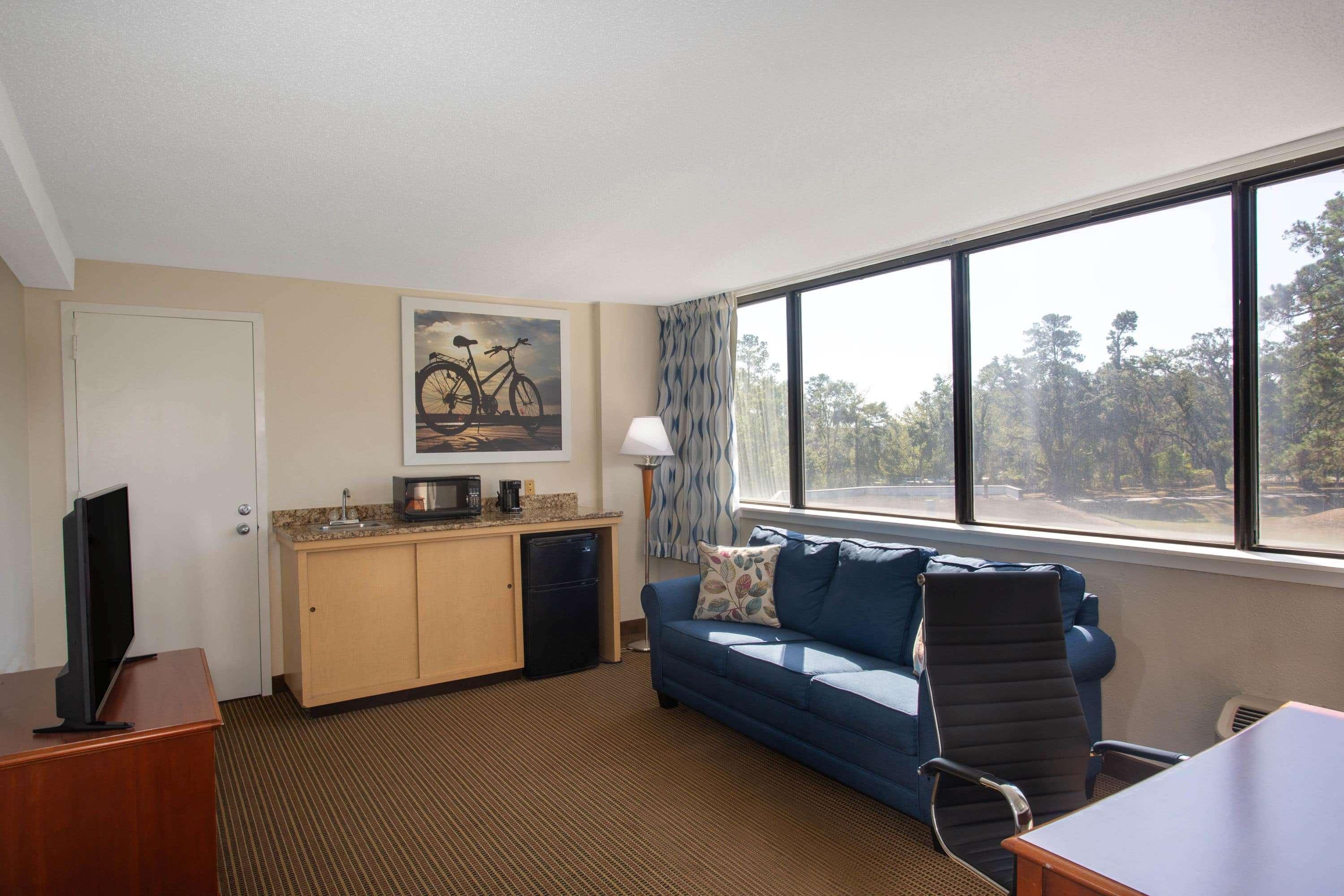 Days & By Wyndham Conf Center I-10 Hotel 2*