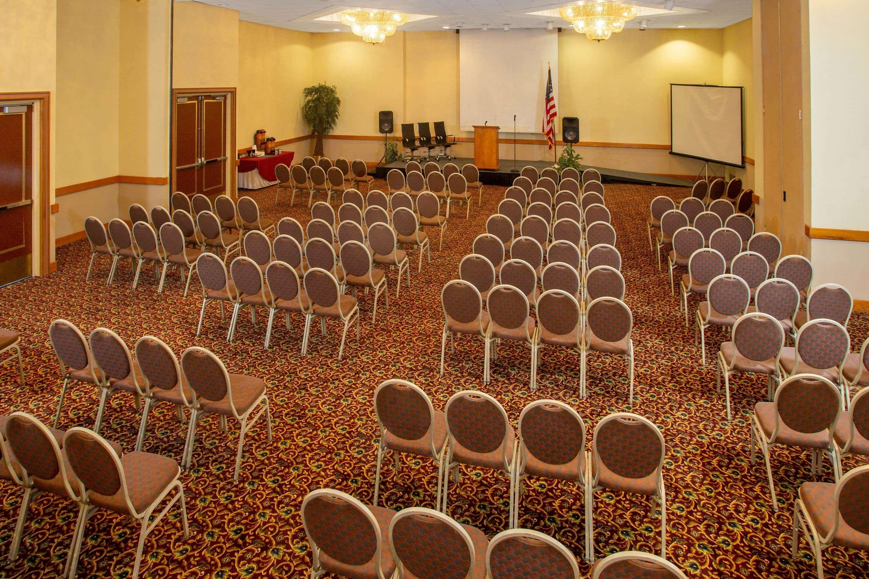 Hotel Days & By Wyndham Conf Center I-10 Tallahassee