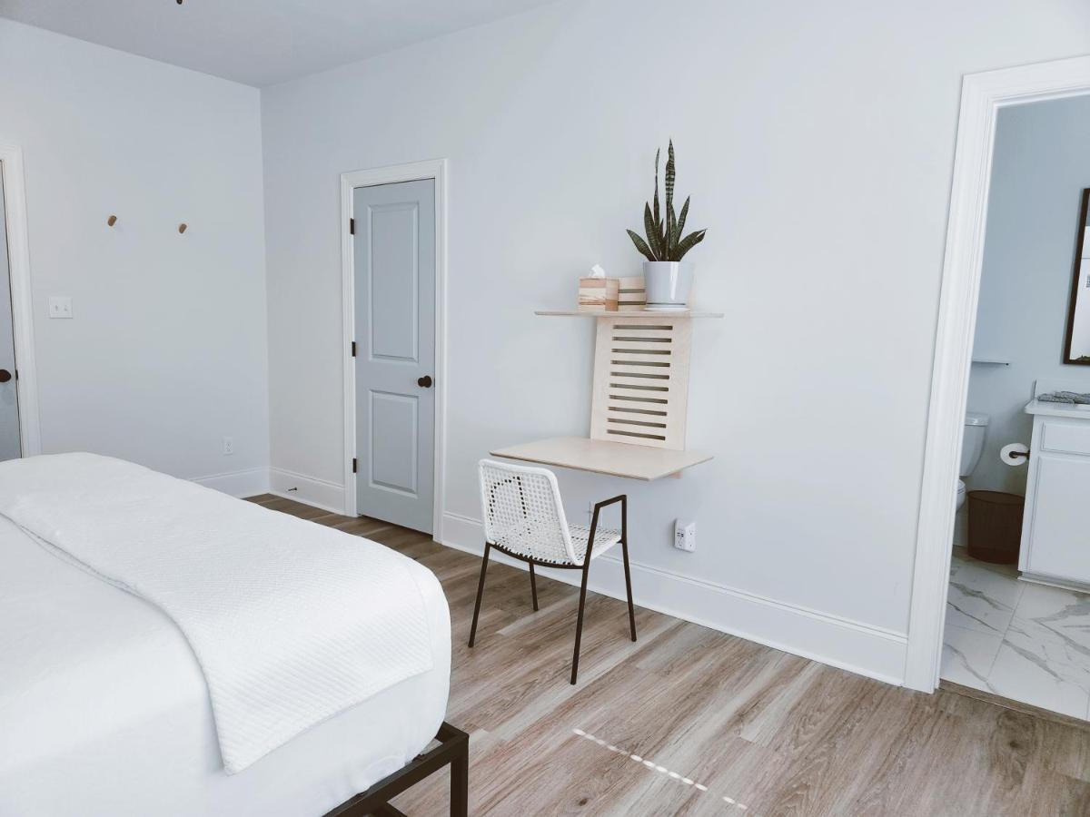 Beautiful Modern Luxury Eco Townhouse, 3b/3.5b Great Location