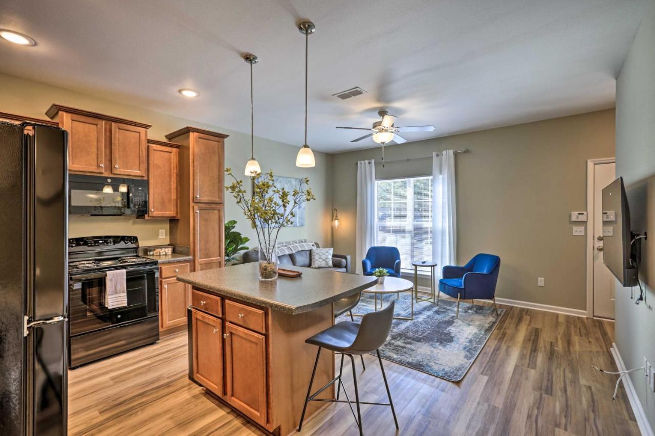 Ideally Located And Elegant With Balcony!