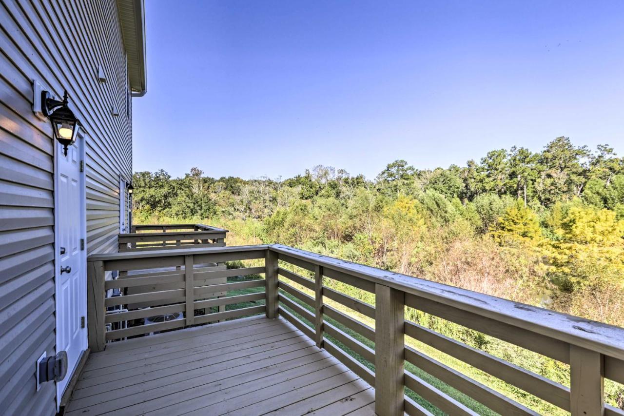 Ideally Located And Elegant With Balcony!