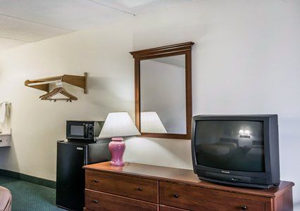 Econo North Lodge