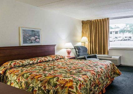 Econo North Lodge *