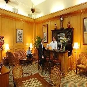 Hotel Governors