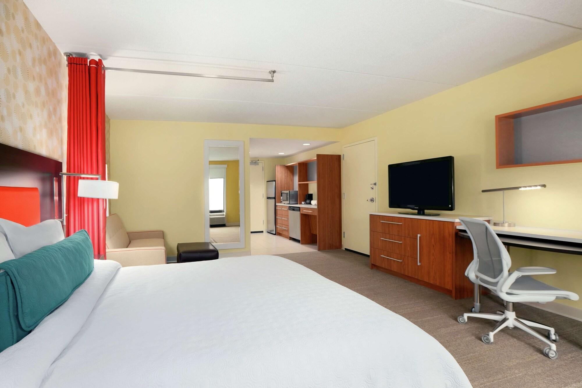Home2 By Hilton State Capitol Hotel 3*