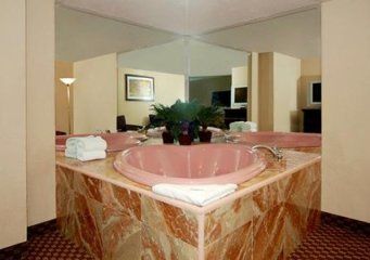 Quality & Hotel Tallahassee