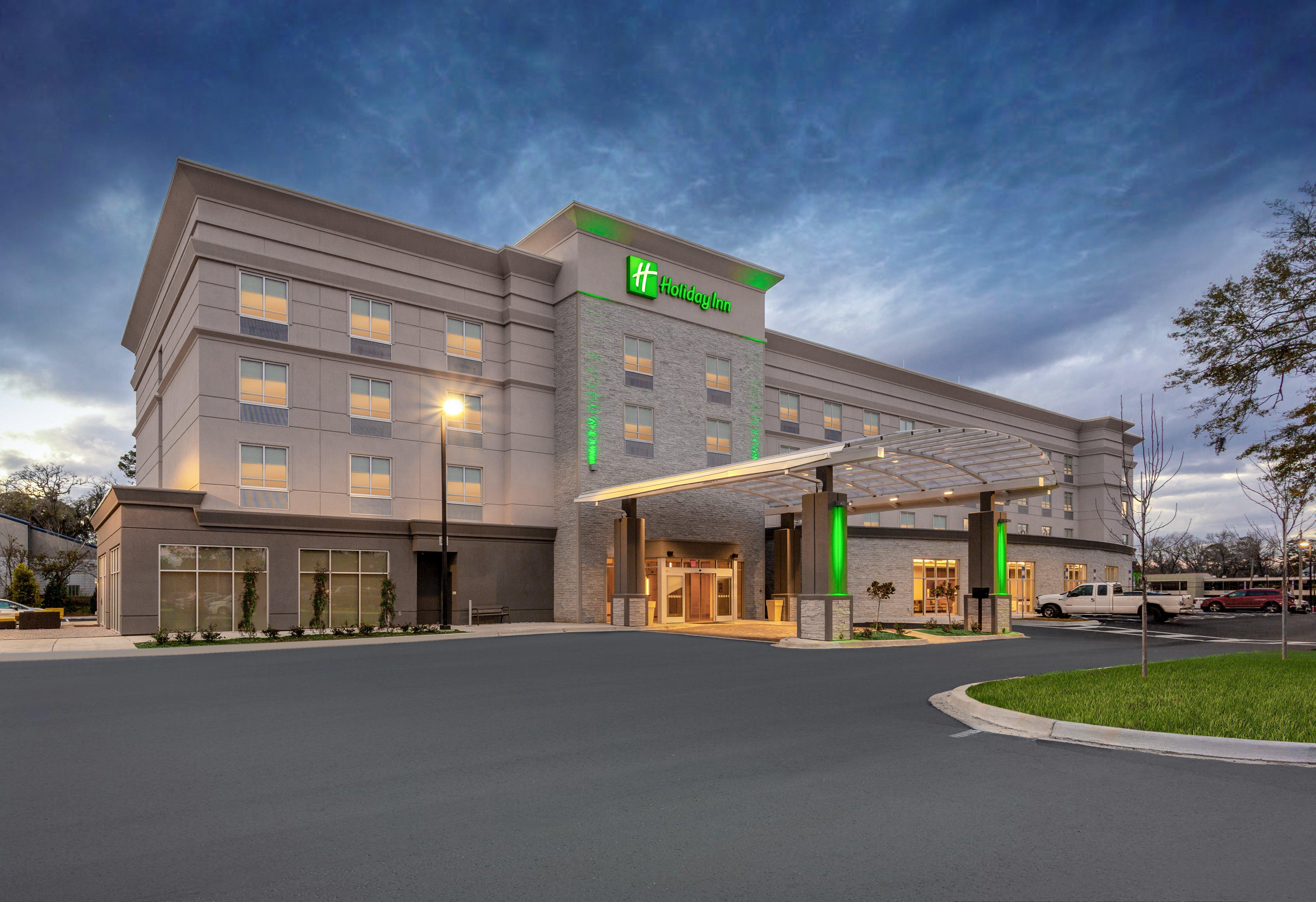 - E Capitol - Univ By Ihg Hotel Tallahassee