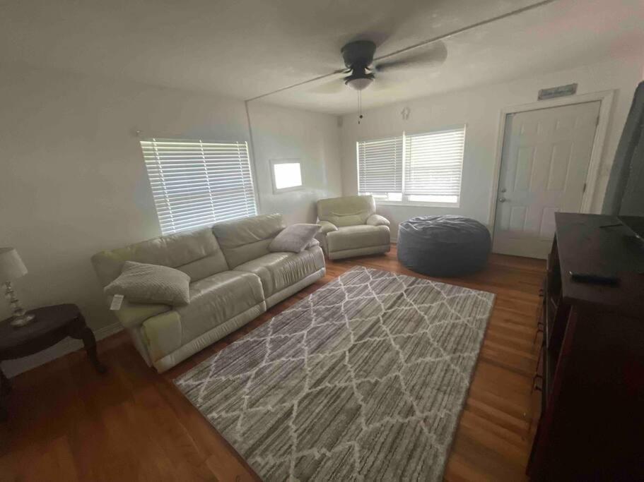 Cozy House On The Hill Apartment Tallahassee