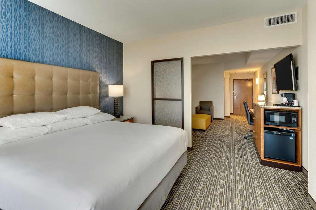 Hotel Drury Plaza
