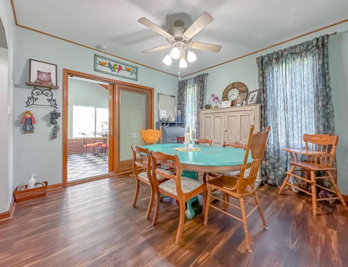 Holiday home Groups-hot Tub -pool- Private-4 Baths Tallahassee