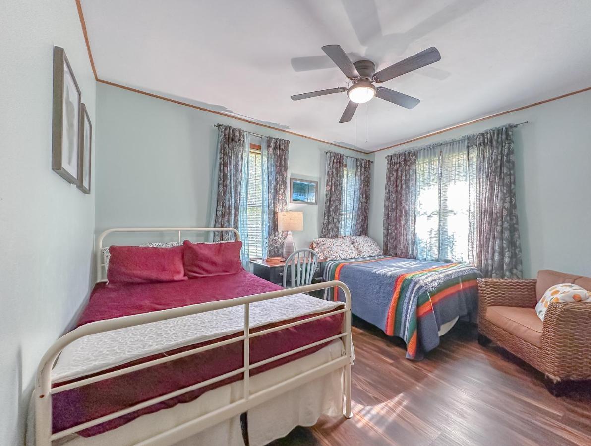 Holiday home Groups-hot Tub -pool- Private-4 Baths
