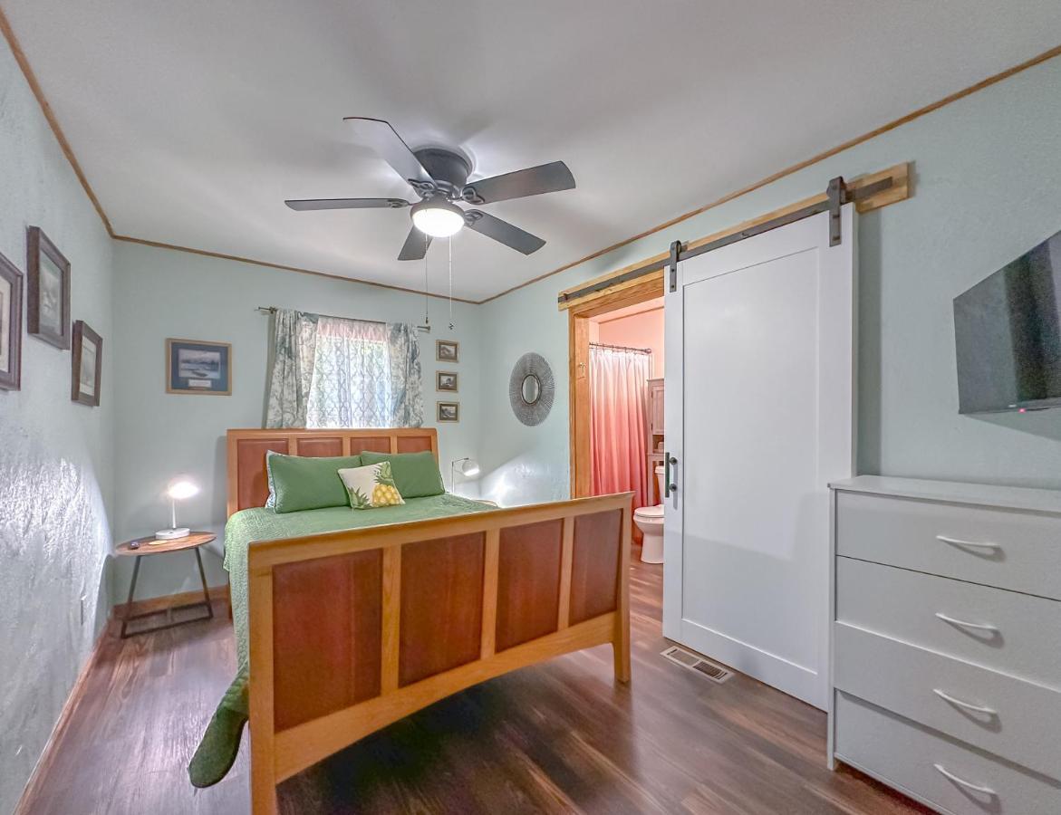 Groups-hot Tub -pool- Private-4 Baths Tallahassee