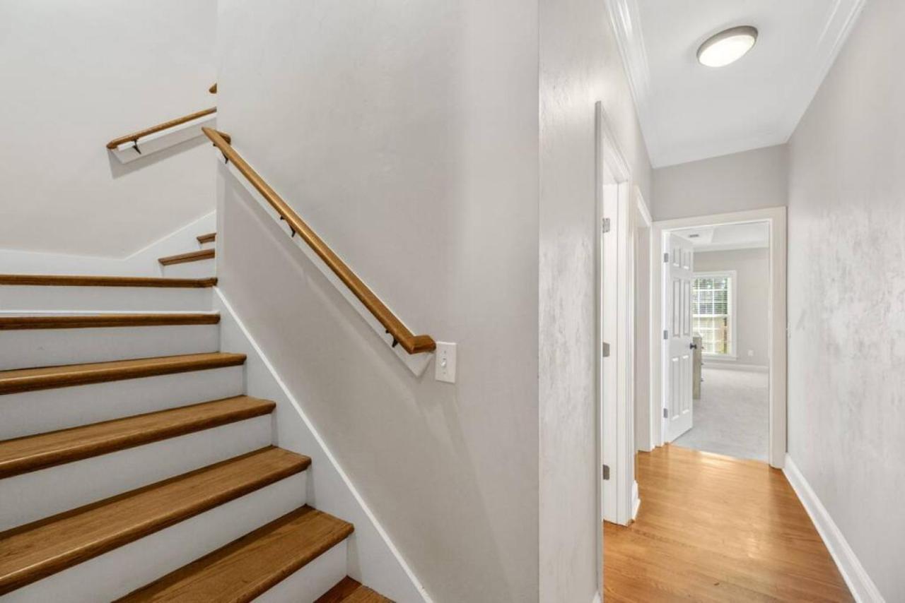 Serene Smart Home, Big Backyard, Family And Friends Holiday home Tallahassee