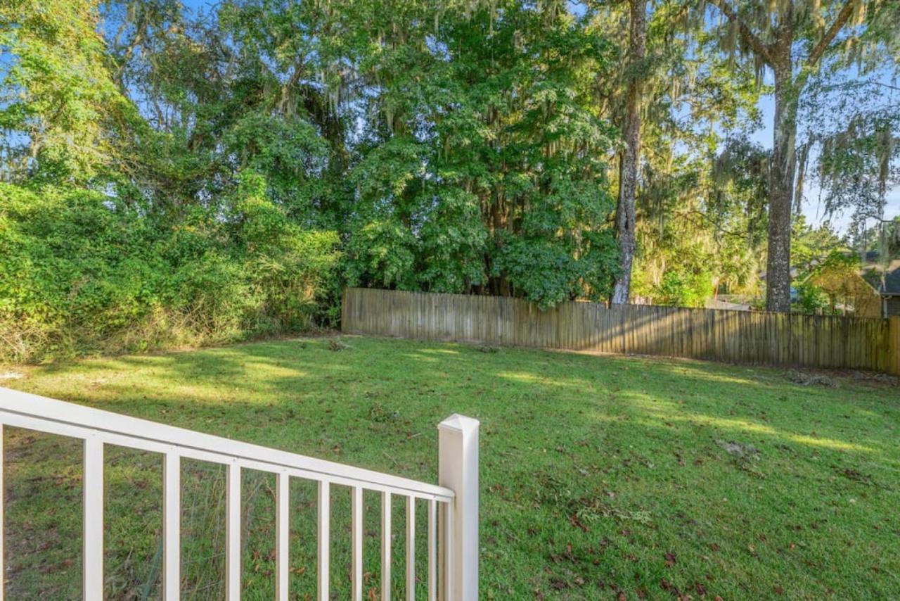 Holiday home Serene Smart Home, Big Backyard, Family And Friends *