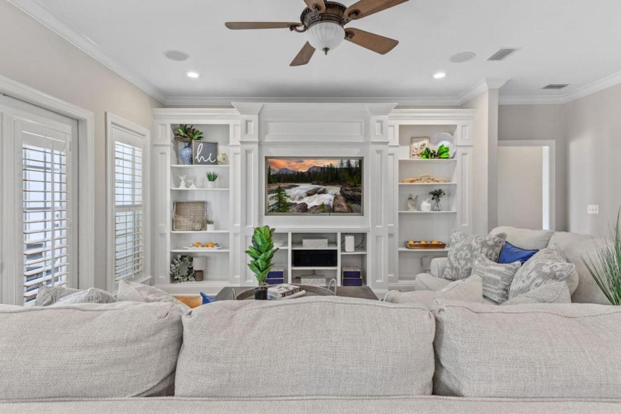 Serene Smart Home, Big Backyard, Family And Friends Holiday home