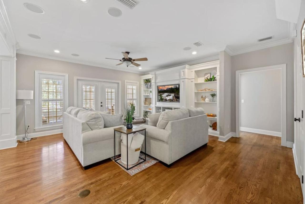 Serene Smart Home, Big Backyard, Family And Friends Holiday home *