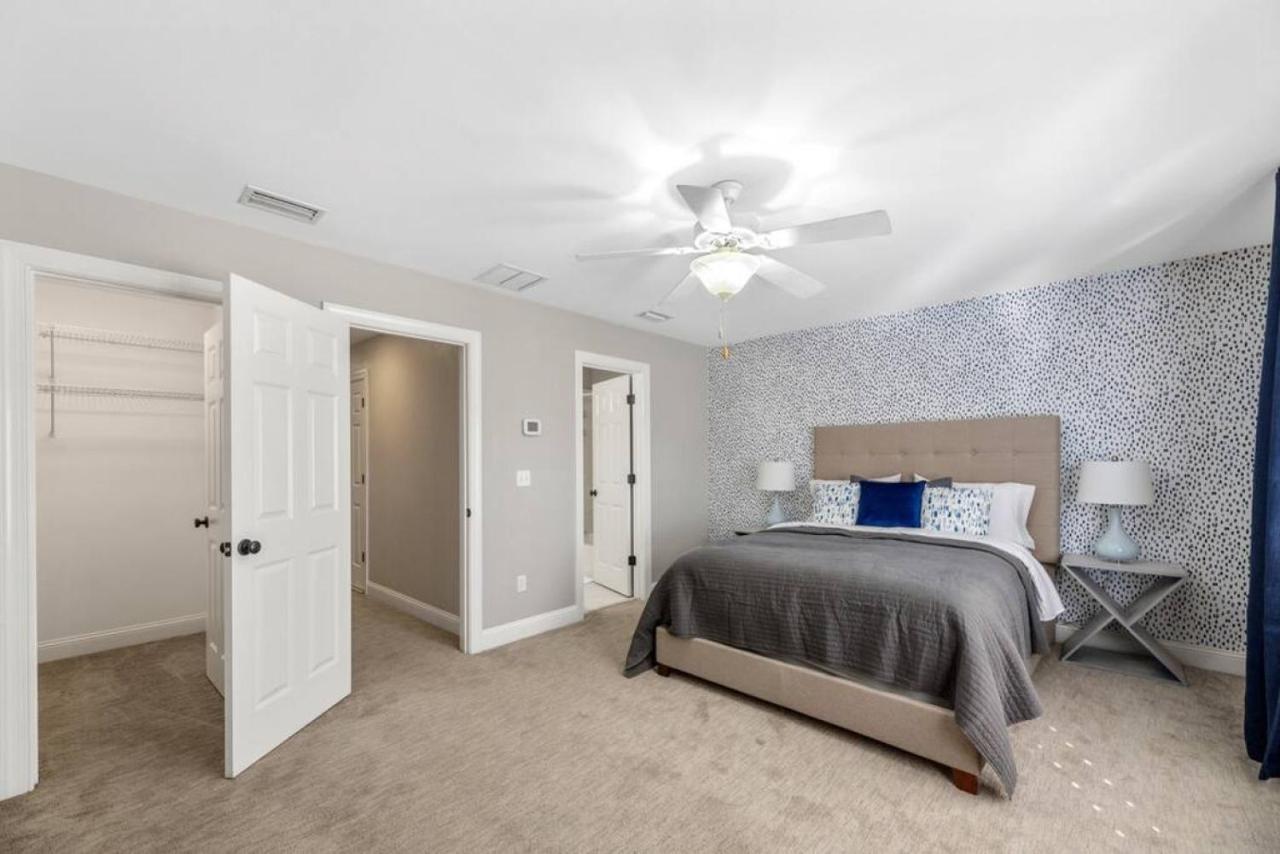 Holiday home Serene Smart Home, Big Backyard, Family And Friends Tallahassee