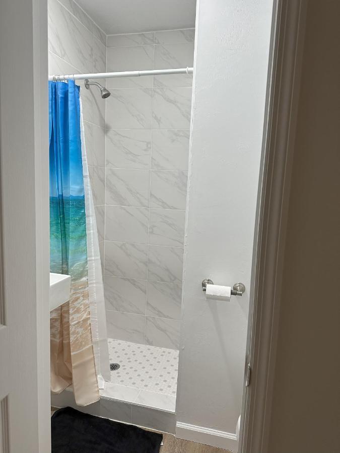 One Unit Of A Fully Renovated Duplex Near Fsu * Tallahassee