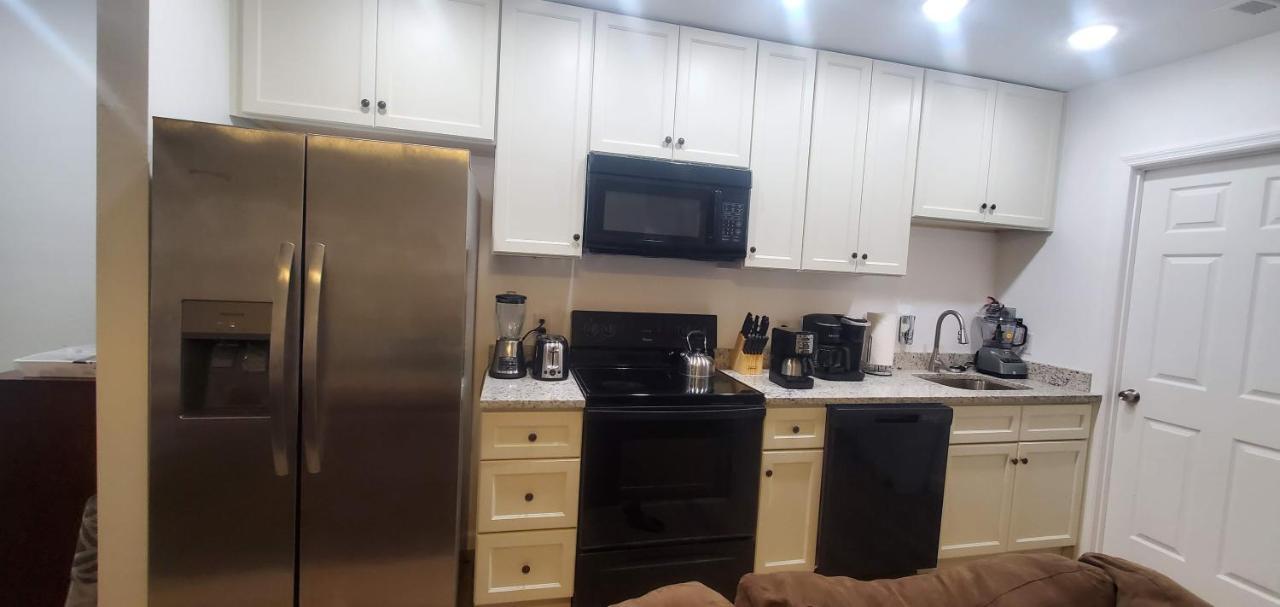 Apartment One Unit Of A Fully Renovated Duplex Near Fsu Tallahassee